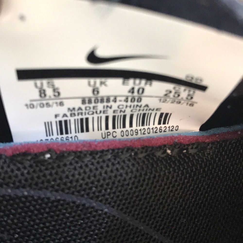 New! *Last Pair !* Nike Women's Modairna in Navy - Picture 8 of 8
